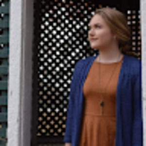 Meet your Posher, Abigail